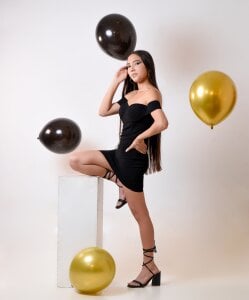 littlepearl18 18 Years ❤️‍🩹✨ Pic 2