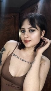 Rachel_Vega Public  2টি ছবি