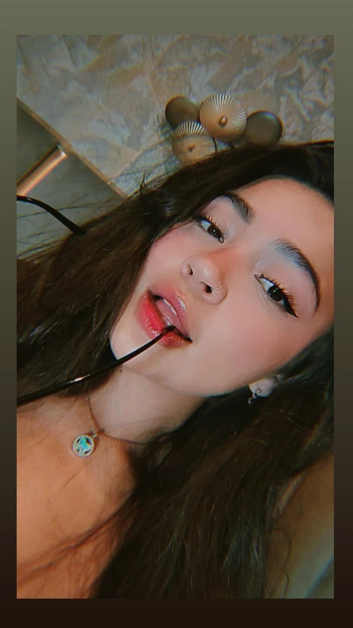 KimDevinne popularna fotka 3792