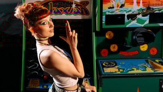 Broken? I'll fix it. You're next🕹️ de MistyMarlo  4 photos