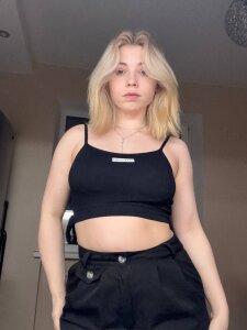 SibleyDurborow 🦋 Be your own kind of beautiful Pic