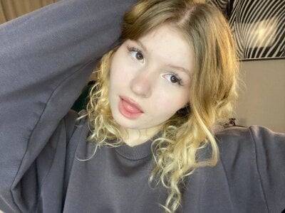 ShontaWasilko home outfit Pic 5