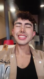 Noah_Xitruxx smile Pic 6