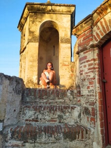 hafsa_ali Life is tastier at sea, but more serious with you ☀️ 사진 3