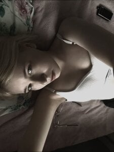 SexBIonde Public Pic 4