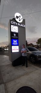 Logan-hetero: Public ( 5 фото)