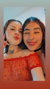 _lesbihard777 NEW COUPLE Pic