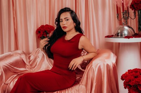 ZaraVesari 💘MAY LOVE FILL US TODAY AND ALWAYS, HAPPY VALENTINE'S DAY🥵 Billede 6