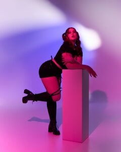 PixelGoddess Eat you up with my eyes Immagine  4