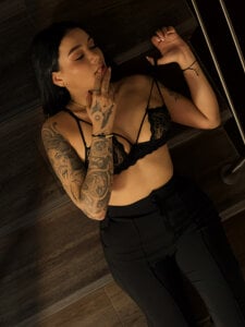 It's dark, are you coming with me? de sofiagomez__ Foto 5