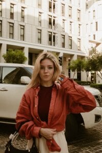 Anna_Robinson Public Pic 7