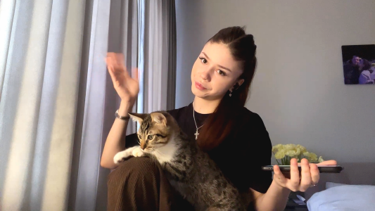 adelecloud My little landlord, Apollo slika