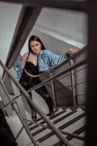 Ivanna18_xtough girl图片