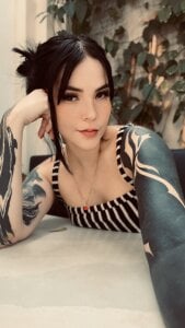 kateCass Public Pic 4