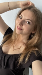 AprileMay Sexy Pic 2