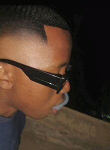 HandsomeBuoyy21 Public Pic 3