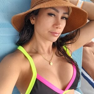 Cris__sweet Sun, sand, and a little bit of me. 사진 4