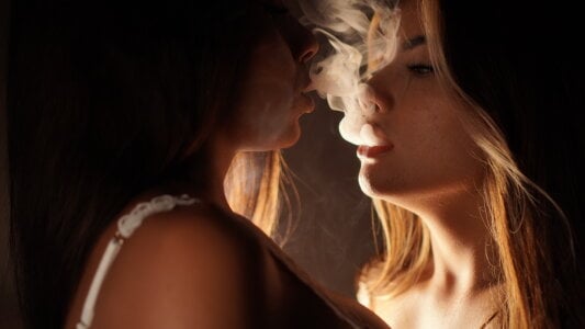 threesome_dolls Juicy Dolls Pic 5