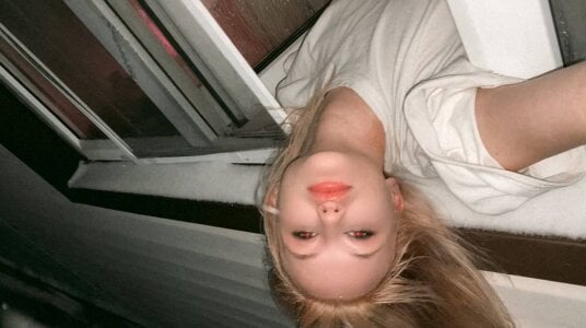 MelissaZaria Public  4. fénykép