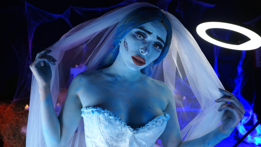 HollyTaillor Bride Abby ♥ Pic 4
