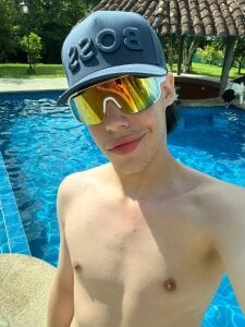 Luciangrey- 💦 Pic