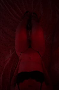 lilred808 just a tease 🍒 รูป 