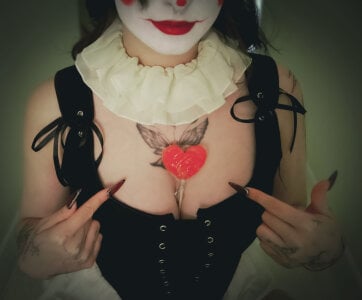 Sofi_Spark Shy clown will make you horny Immagine  4