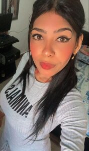 Dressed de Paula_Alvarez  Imagens