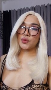 Avery_West doll as fuck? Foto 2