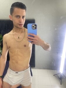 Axel-Bigcock 🍆HOW ABOUT THIS BEAUTIFUL SKINNY🥵 slika 6