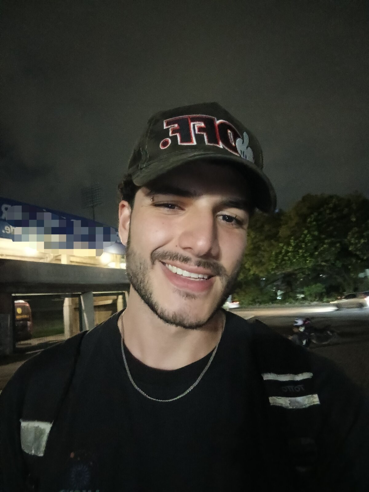 Трендове зображення  6671 Rafael_Mendezz