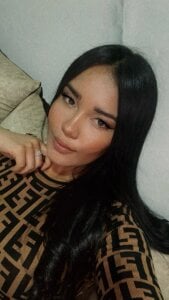 ValentinaRojass_ 🌸 "Soy tímida, sí… pero eso no significa que no tenga una voz. 圖片