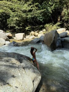 Ale_250900 Fun Pic 3