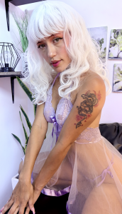 Cherry_Scarlet_ Wig girl Poză 3