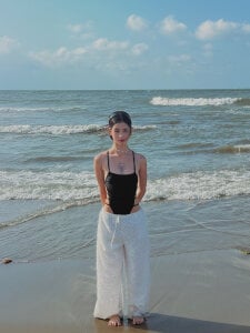 salome-brown Sun and sand🌞 Pic 4