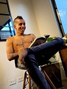 Isak_Wolf Public Pic 5
