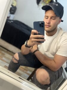 Cristian_202 Public 사진 7