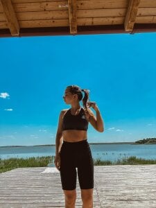 Meet much better me de SkyMusee_  7 Imagens