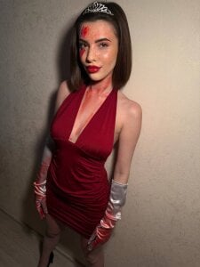 Anita_Robby kullanıcısının Halloween Prom Queen👑 albümü -  8 fotoğraf