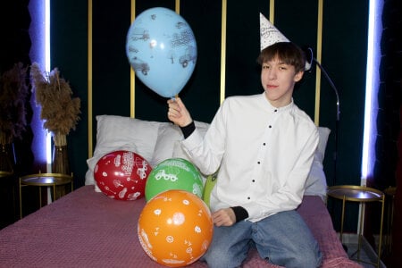 MarkBranston My birthday🎂🎁🎈 зображення 4