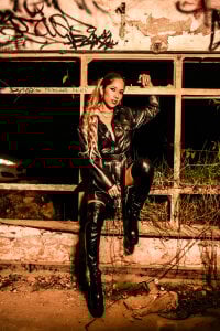 LiaHarpers just one night Billede 8