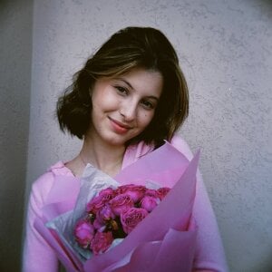 NoreenCourtney flowers mmm Pic 4