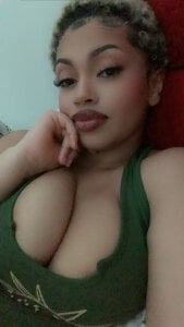 Cherrylovez Public  3টি ছবি