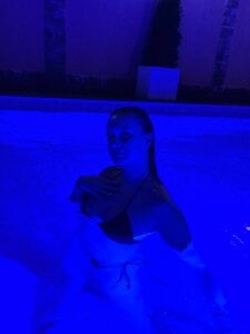 jenny__sinclair Am I good swimmer? slika 3