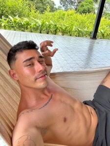 Adam_Grey_ Public Pic 5