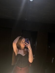 Nicole_Loving Public Foto