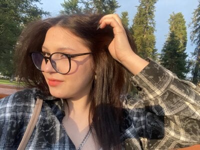 DevonaBedard Public Pic 4