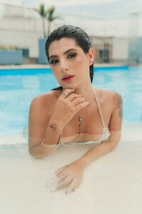 AlessiaCorleone_ Moist Dreams Foto 3