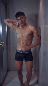 oliver_mr_ bathroom task 🛀🏽🫠 Immagine 