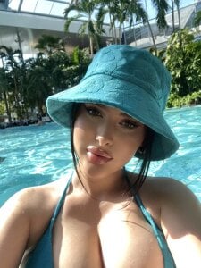 Sherine_North kullanıcısının Hey you 🙋🏻‍♀️😝 albümü -  8 fotoğraf